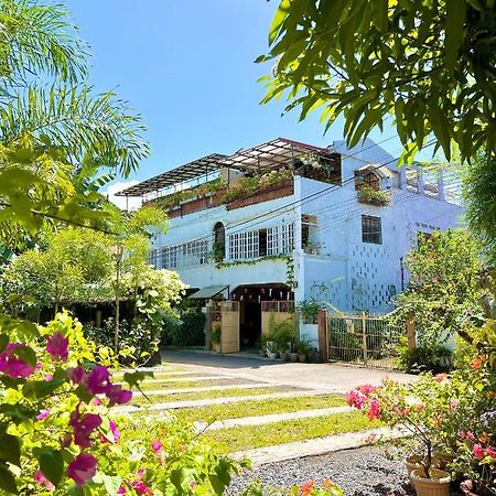 Balai Tinay Guesthouse Legazpi Bagian luar foto