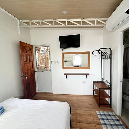 Balai Tinay Guesthouse Legazpi Ruang foto