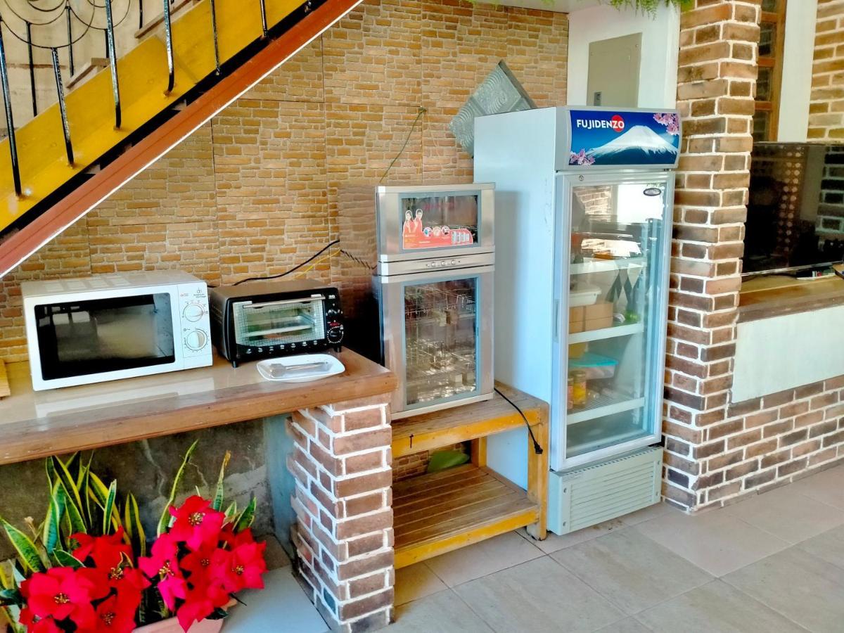 Balai Tinay Guesthouse Legazpi Bagian luar foto