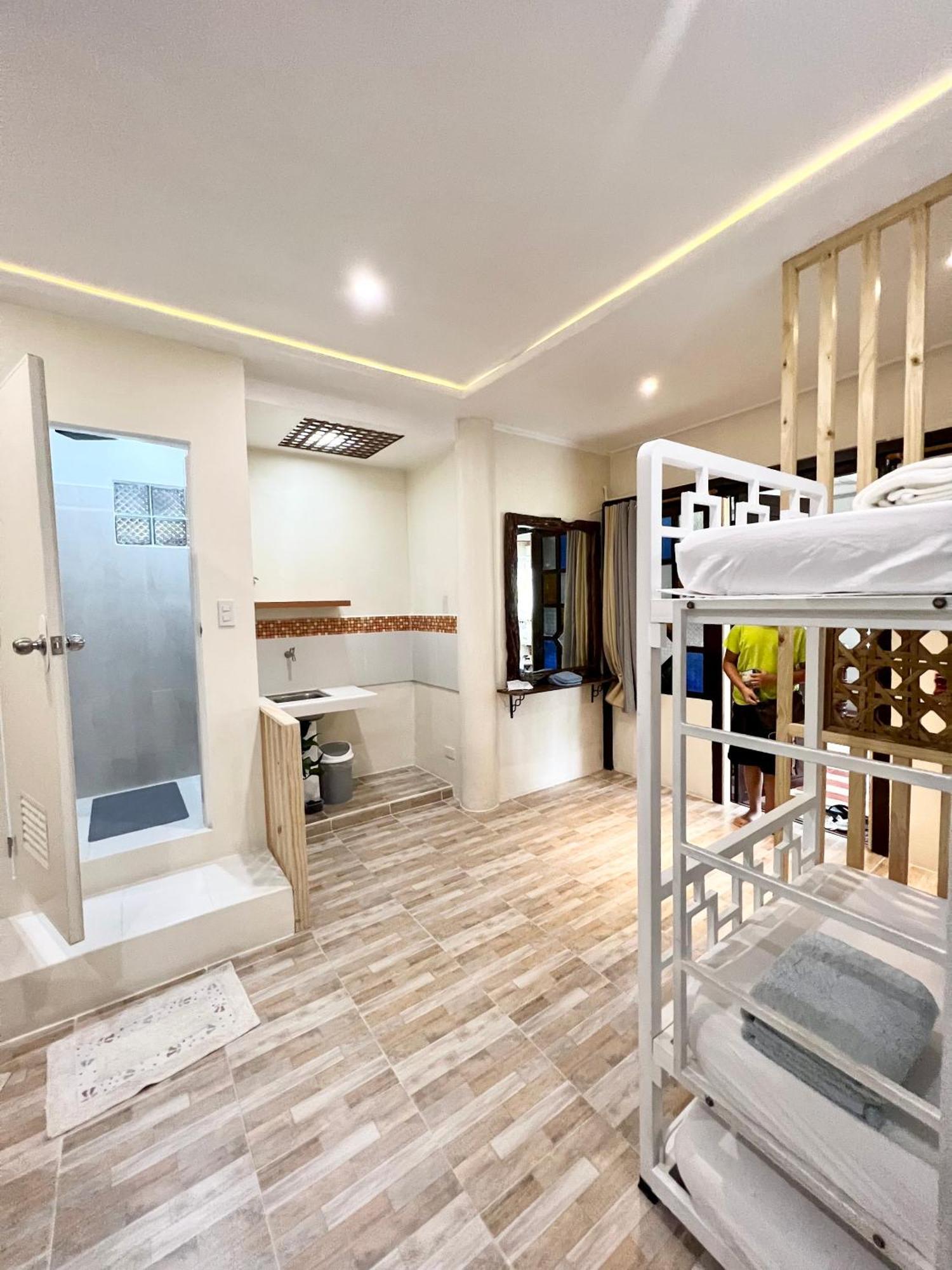 Balai Tinay Guesthouse Legazpi Ruang foto