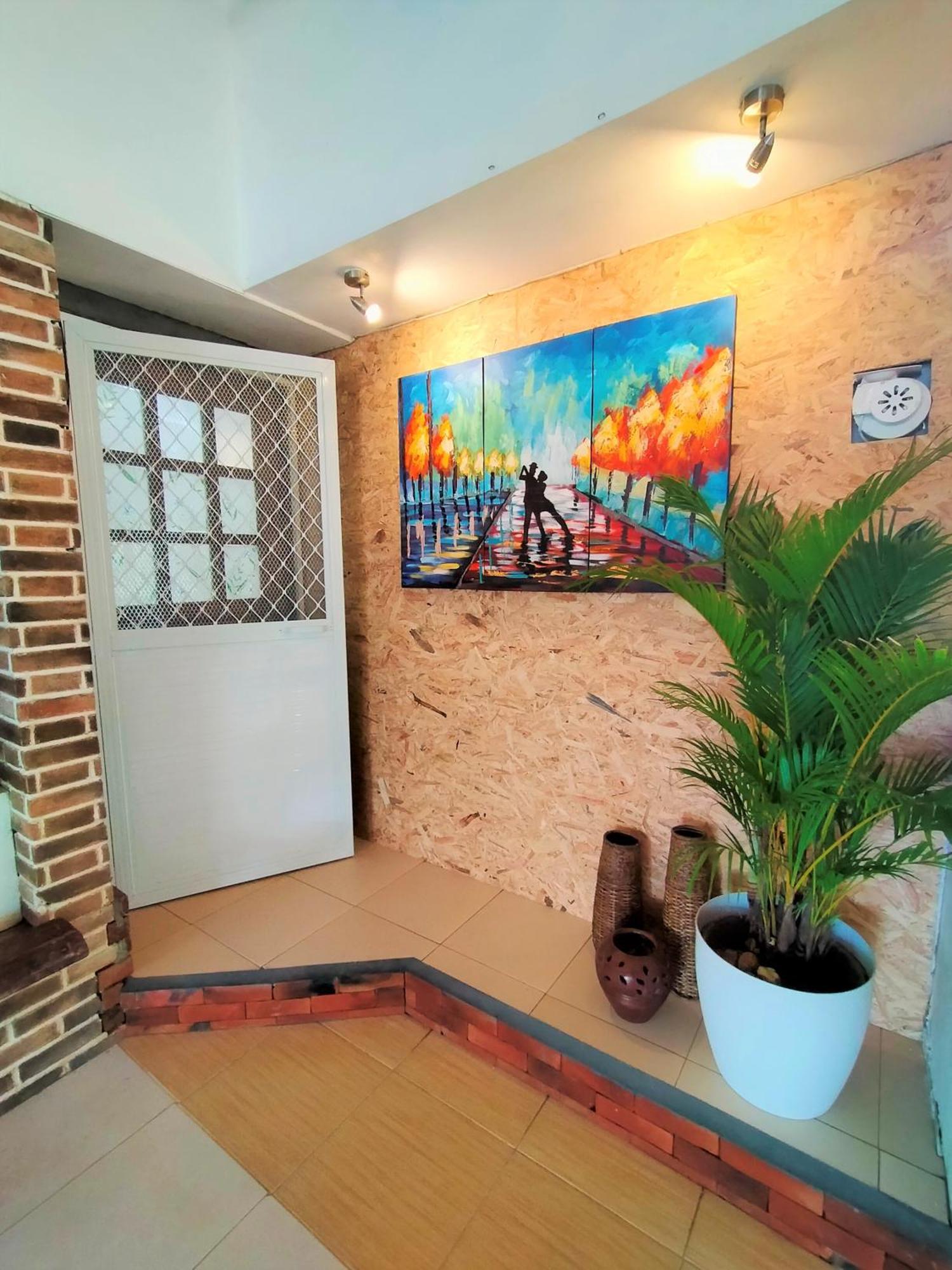 Balai Tinay Guesthouse Legazpi Ruang foto