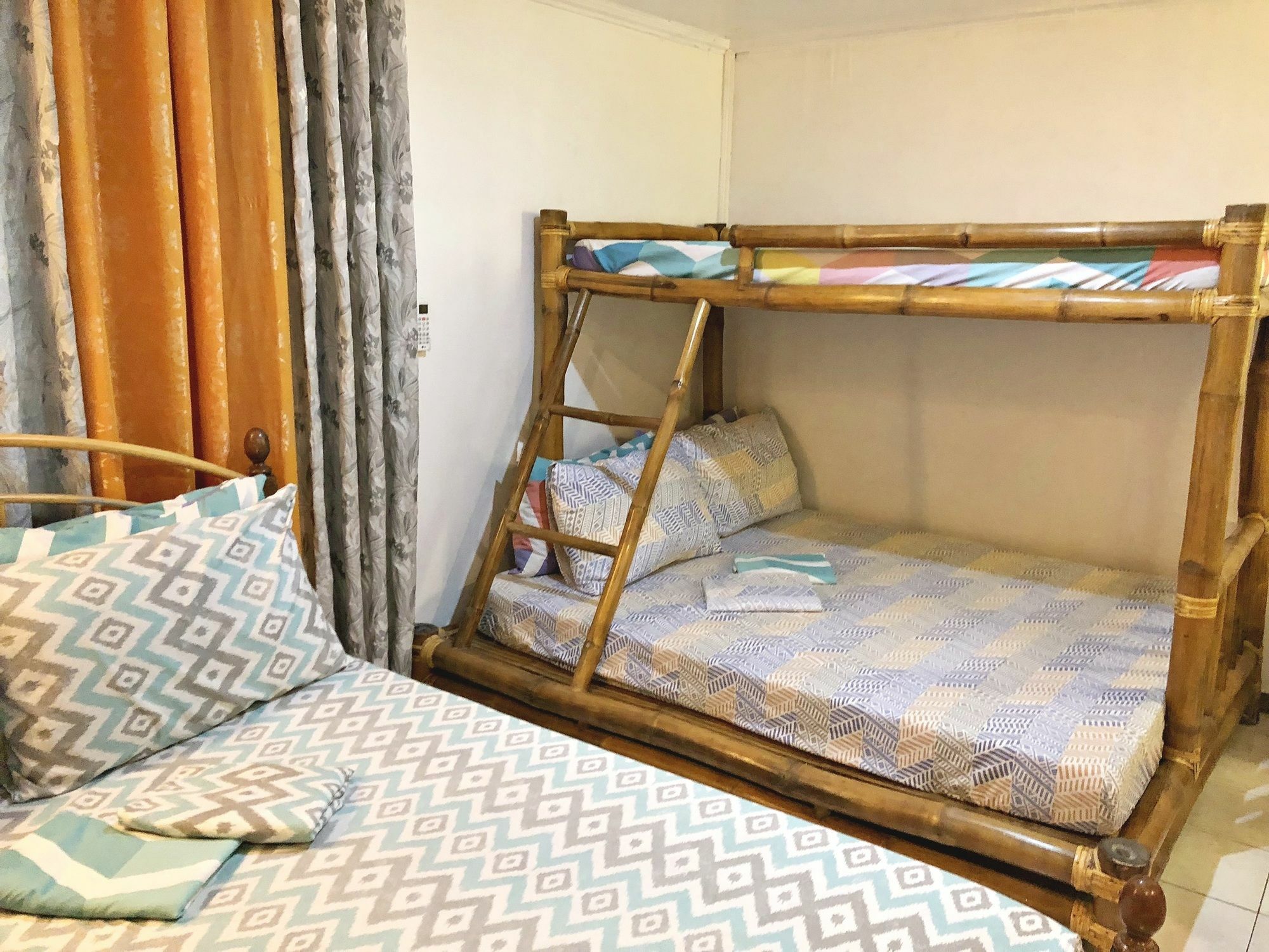 Balai Tinay Guesthouse Legazpi Bagian luar foto